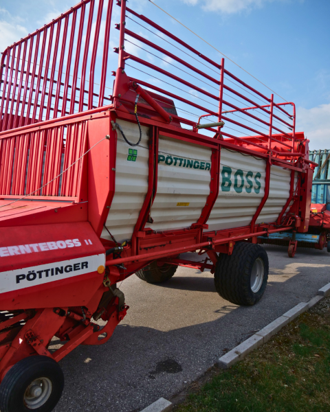 PÖTTINGER ERNTEBOSS 2