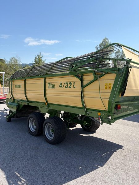 KRONE 4/32 TITAN